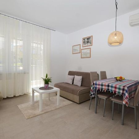 M&N Apartment Ровінь Екстер'єр фото