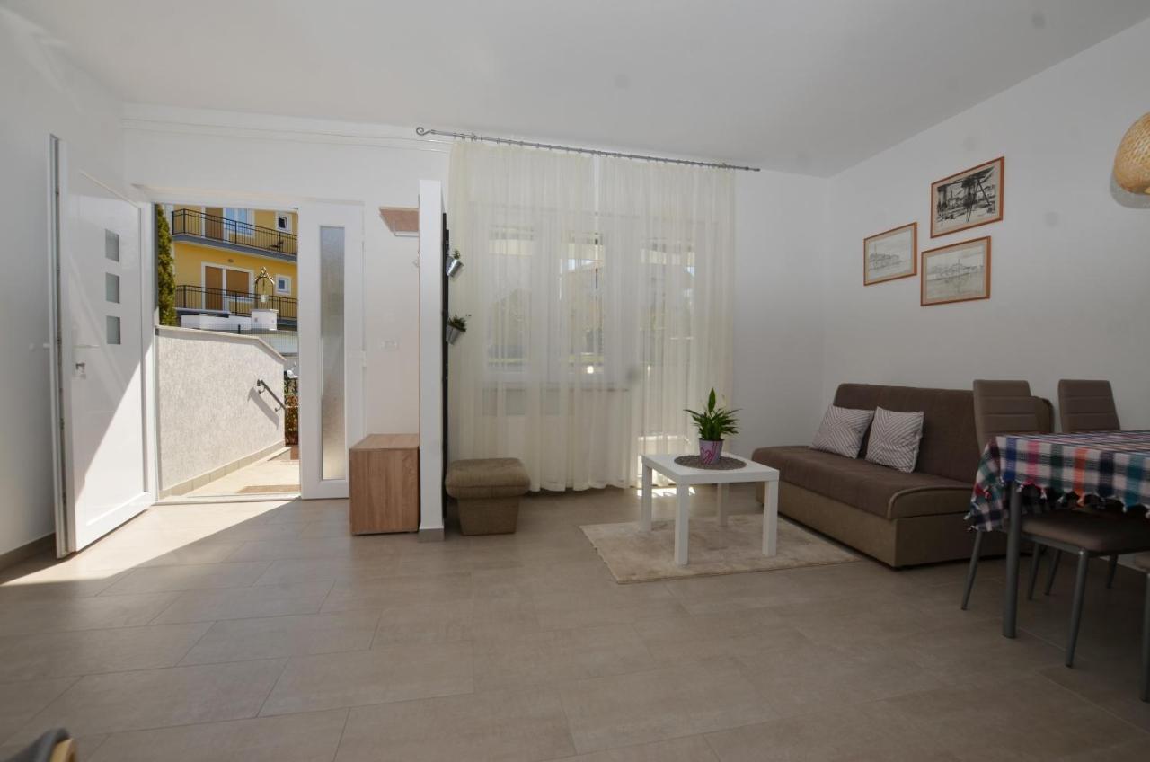 M&N Apartment Ровінь Екстер'єр фото