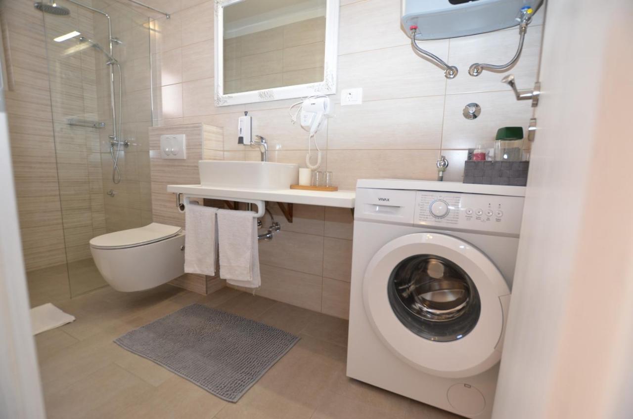 M&N Apartment Ровінь Екстер'єр фото